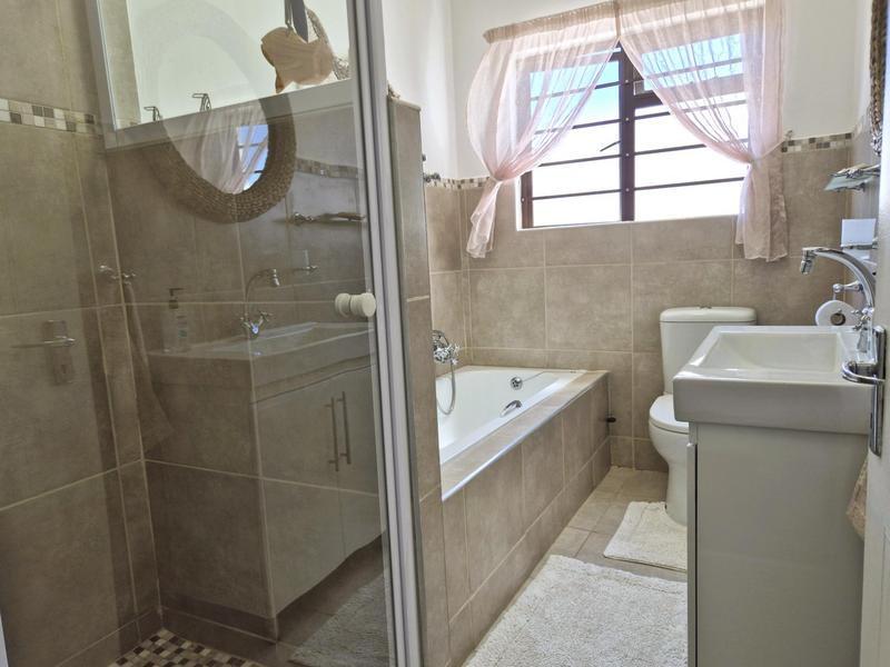 3 Bedroom Property for Sale in Kleinbaai Western Cape